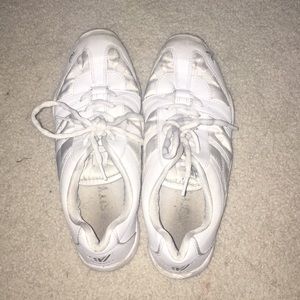 Varsity all star cheer shoes